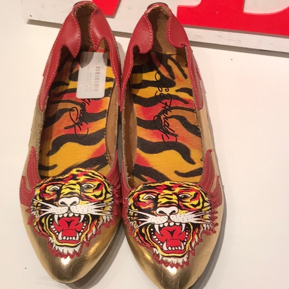 Shoes - Picture 5 of 5